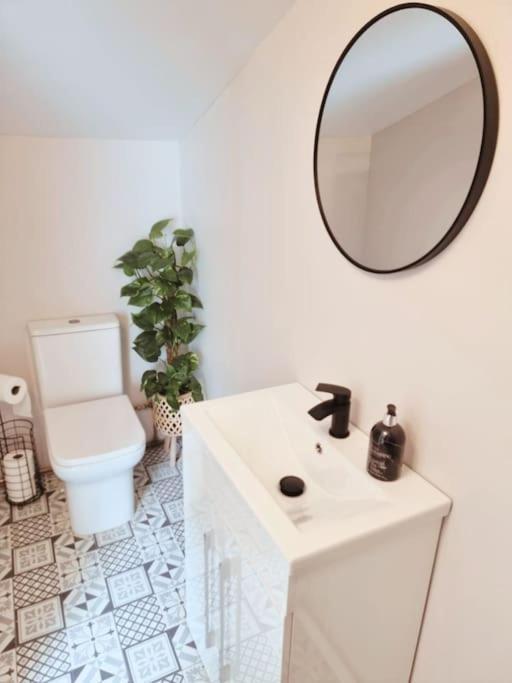 Charming Cottage Next To John Radcliffe Hospital With Free Parking Oxford Exteriér fotografie