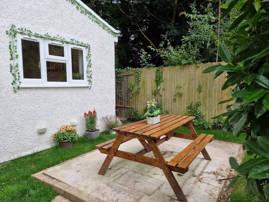 Charming Cottage Next To John Radcliffe Hospital With Free Parking Oxford Exteriér fotografie